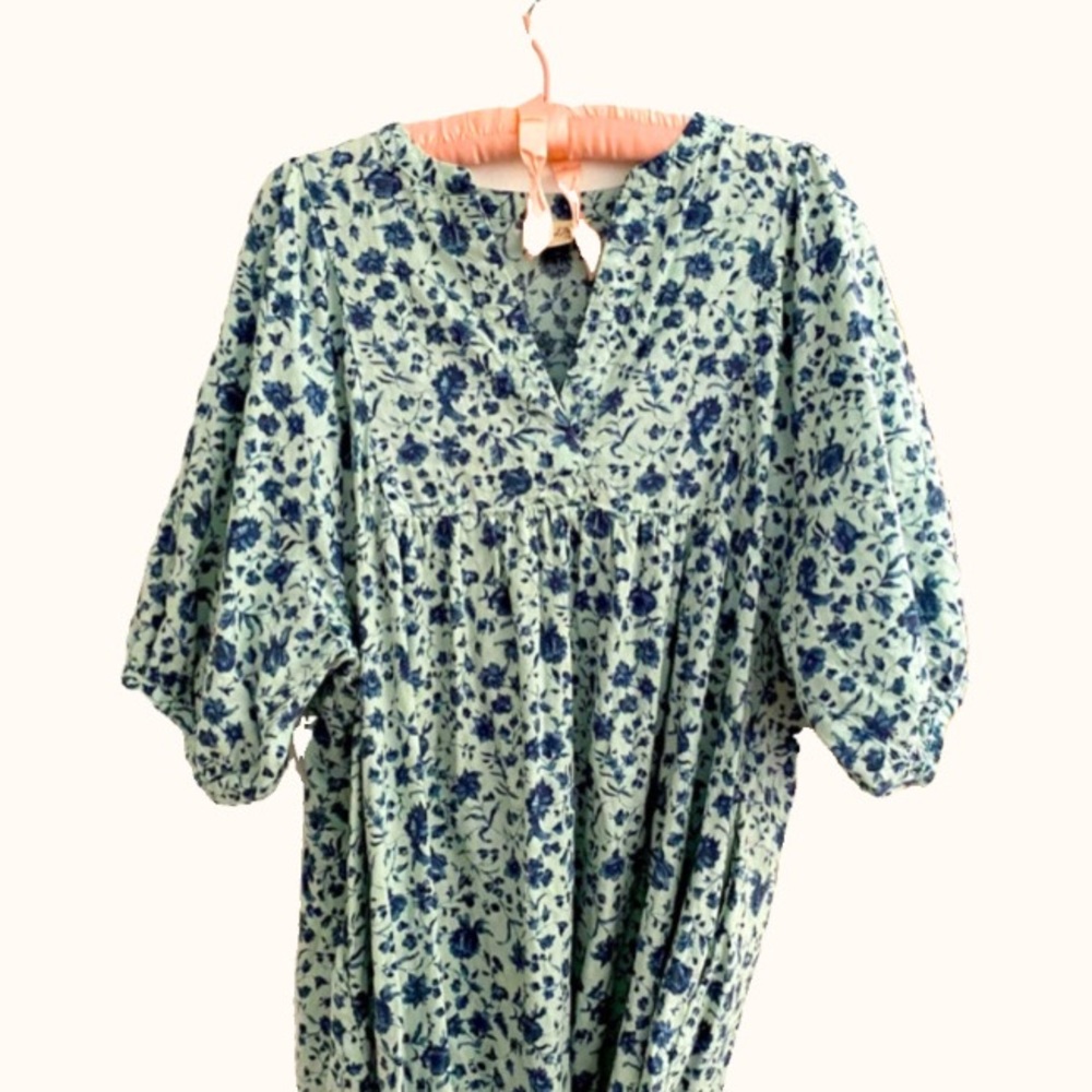 Universal Thread Blue Floral Maxi Dress